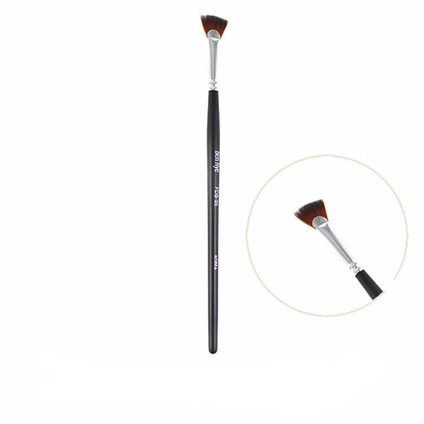 Ben Nye Fine Detail Makeup Brush 12 Ben Nye Fine Detail Makeup Brush