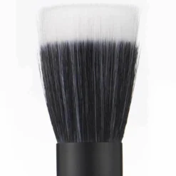 Kits & Tools Scott Barnes Foundation Brush #68